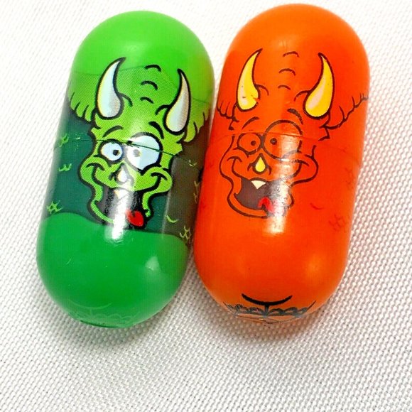 Series 2 MIGHTY BEANZ Classic And Original TRICERATOPS BEAN #69 Dinosaur Team - Picture 1 of 7